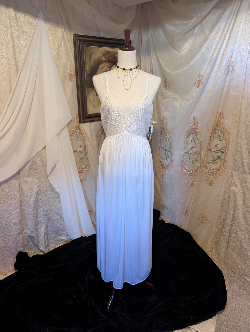 1980's Snowy White Nightgown