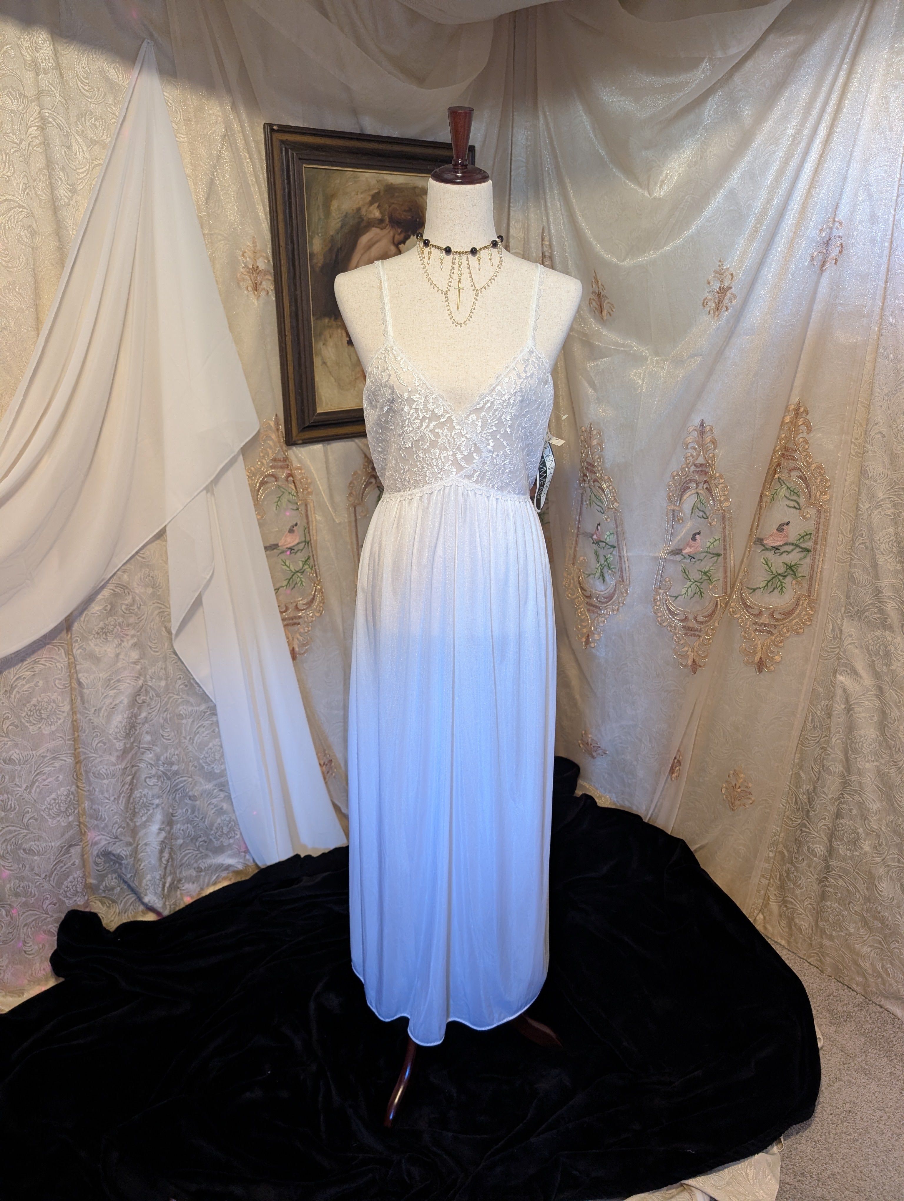 1980's Snowy White Nightgown