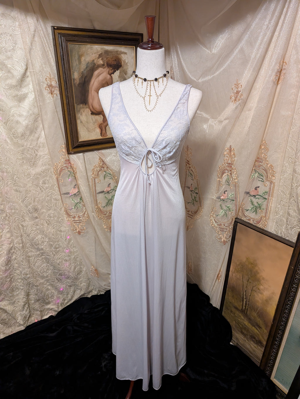 Apparition Grey Keyhole Lace Nightgown