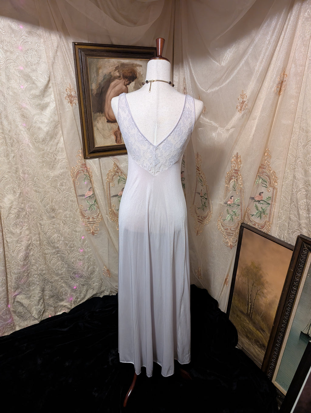 Apparition Grey Keyhole Lace Nightgown